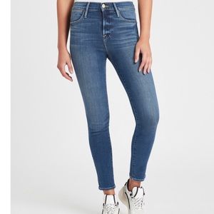 Frame Le High Skinny Jeans